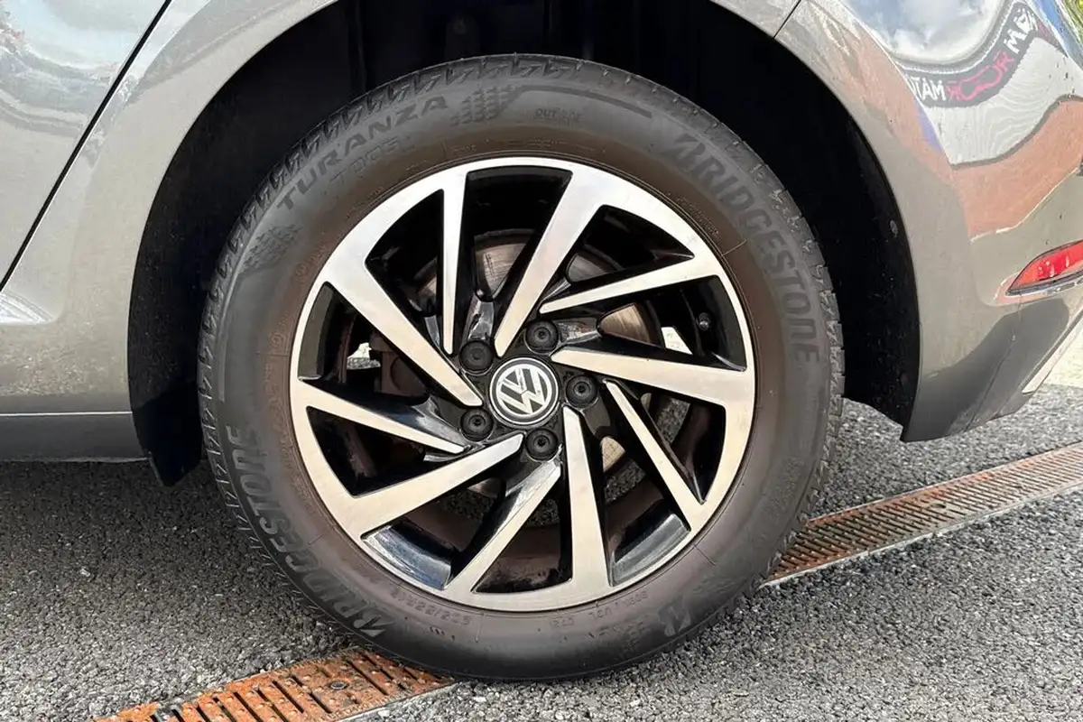 2019-volkswagen-golf-15-tsi-match-edition-150ps-hatchback-big-11