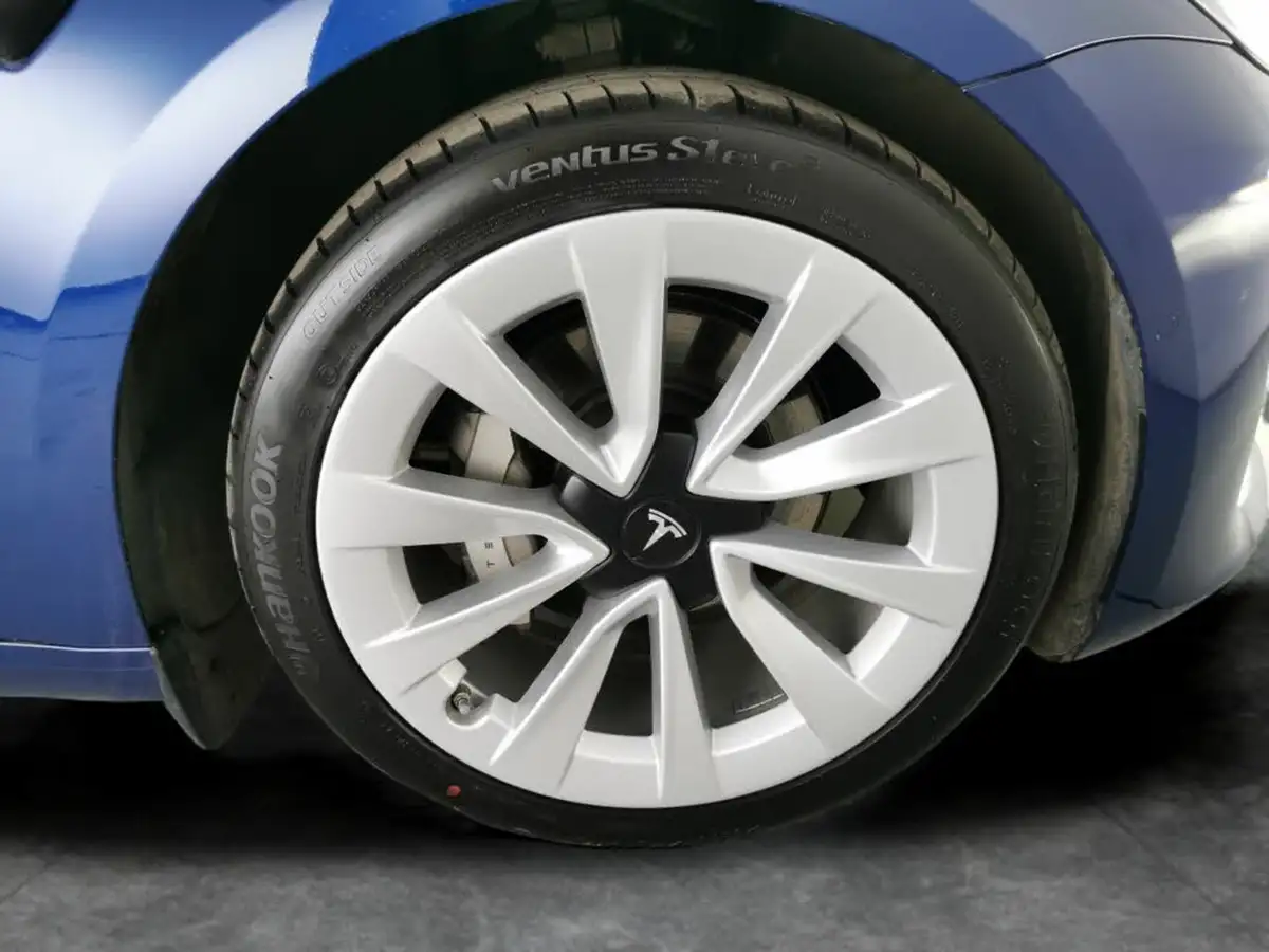 2021-tesla-model-3-e-long-range-4x4-big-31