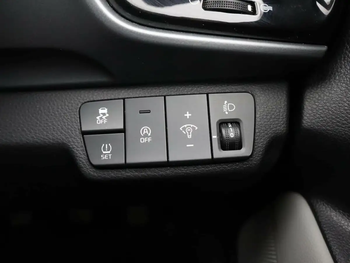 2023-kia-stonic-10-t-gdi-quantum-big-24