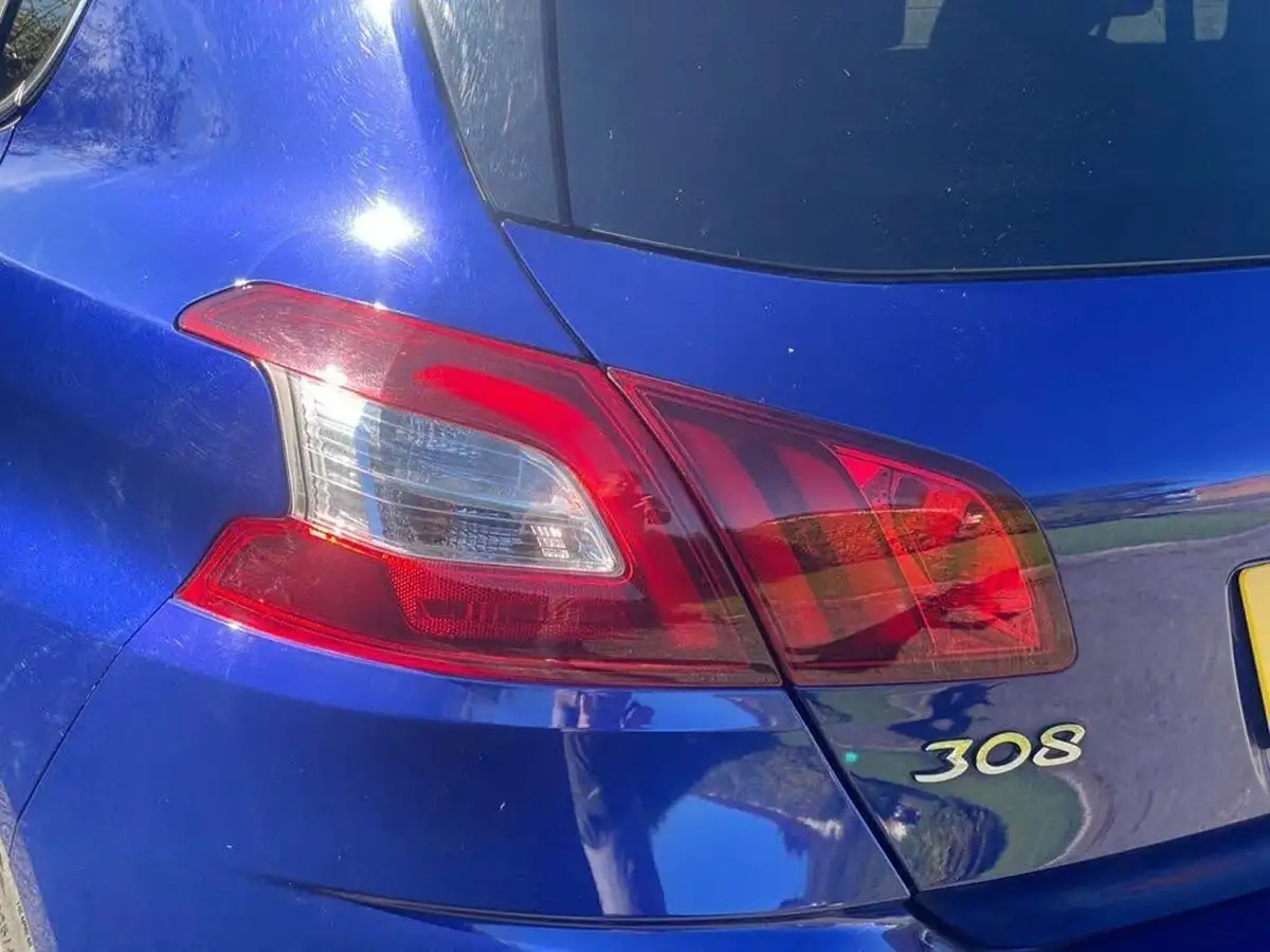 2017-peugeot-308-12-puretech-gt-line-big-29