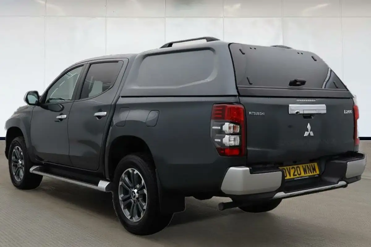 2020-mitsubishi-l200-22di-d-barbarian-x-big-3