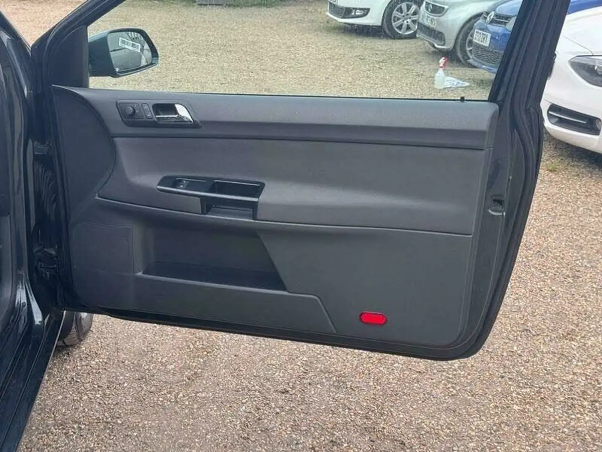 2008-volkswagen-polo-14-match-80ps-3d-big-15