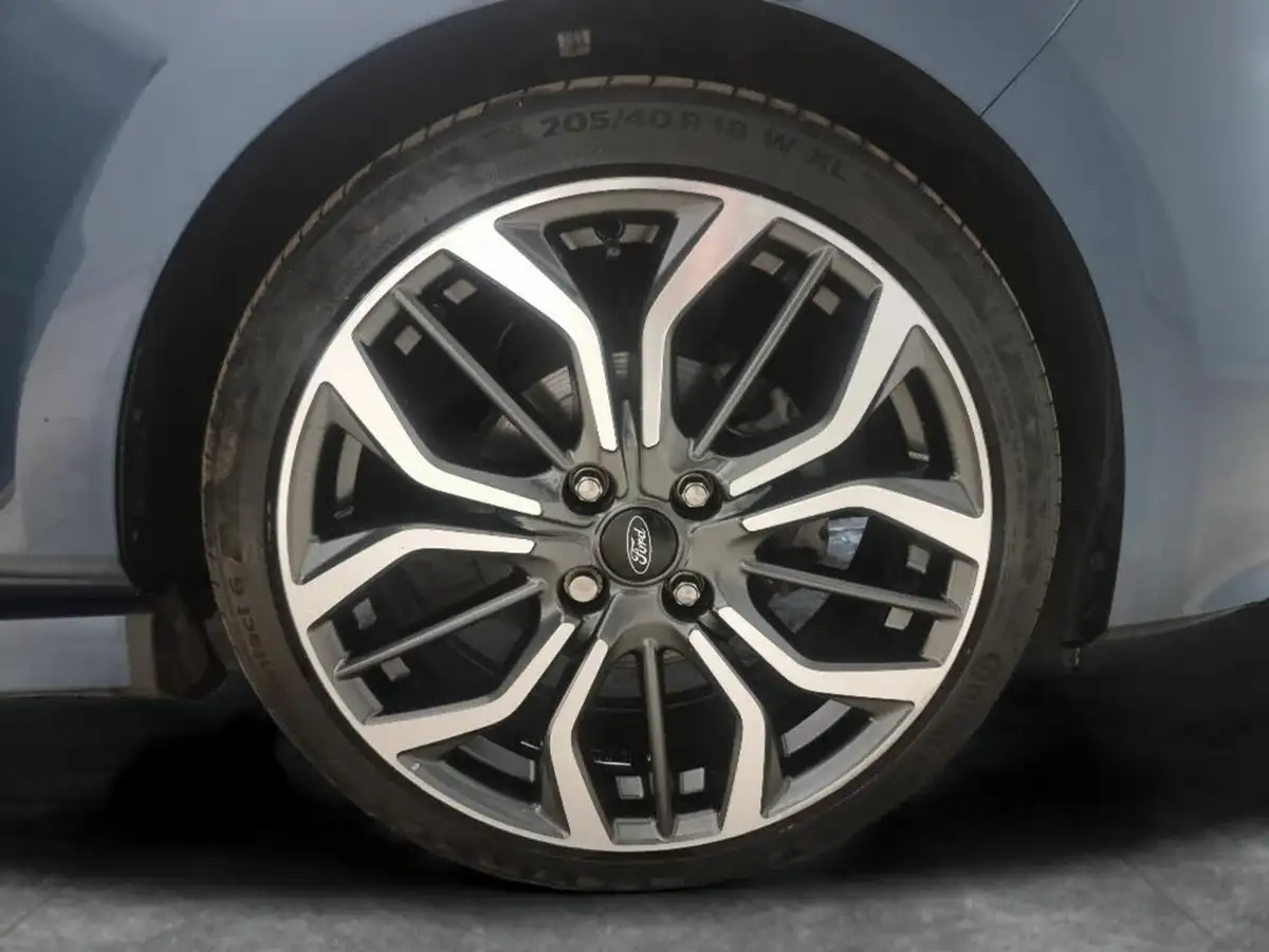 2022-ford-fiesta-10t-st-line-vignale-155ps-hybrid-mhev-5d-big-35