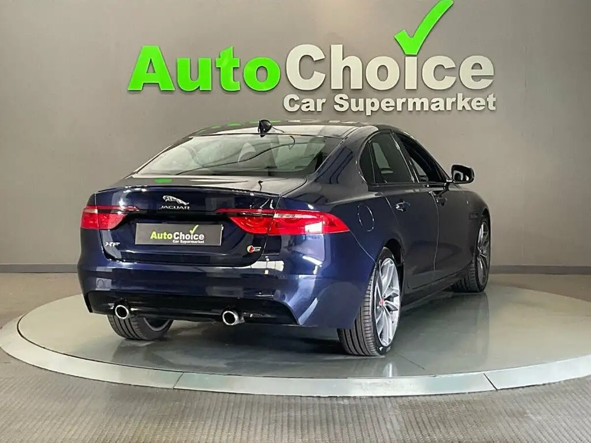 2017-jaguar-xf-30td-saloon-4d-big-14