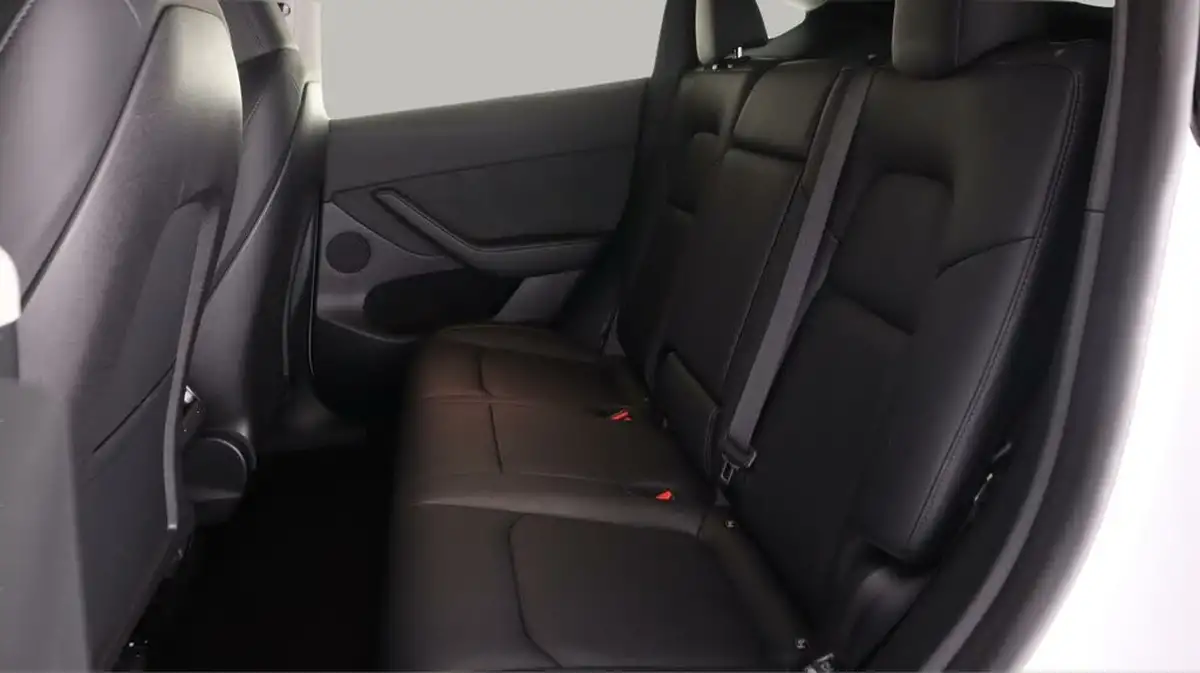 2022-tesla-model-y-e-rwd-big-16