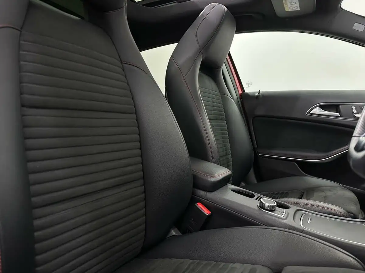 2020-mercedes-benz-gla-class-16-gla-200-amg-line-edition-plus-7g-dct-big-32