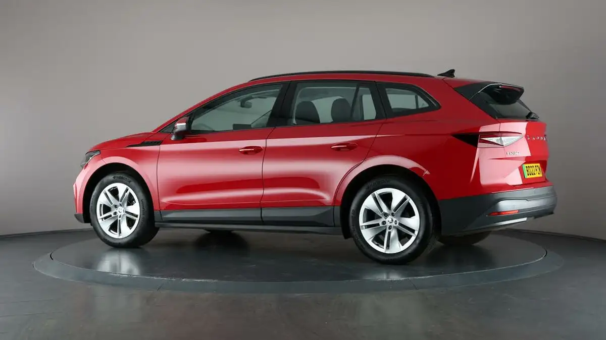 2022-skoda-enyaq-e-60-big-77