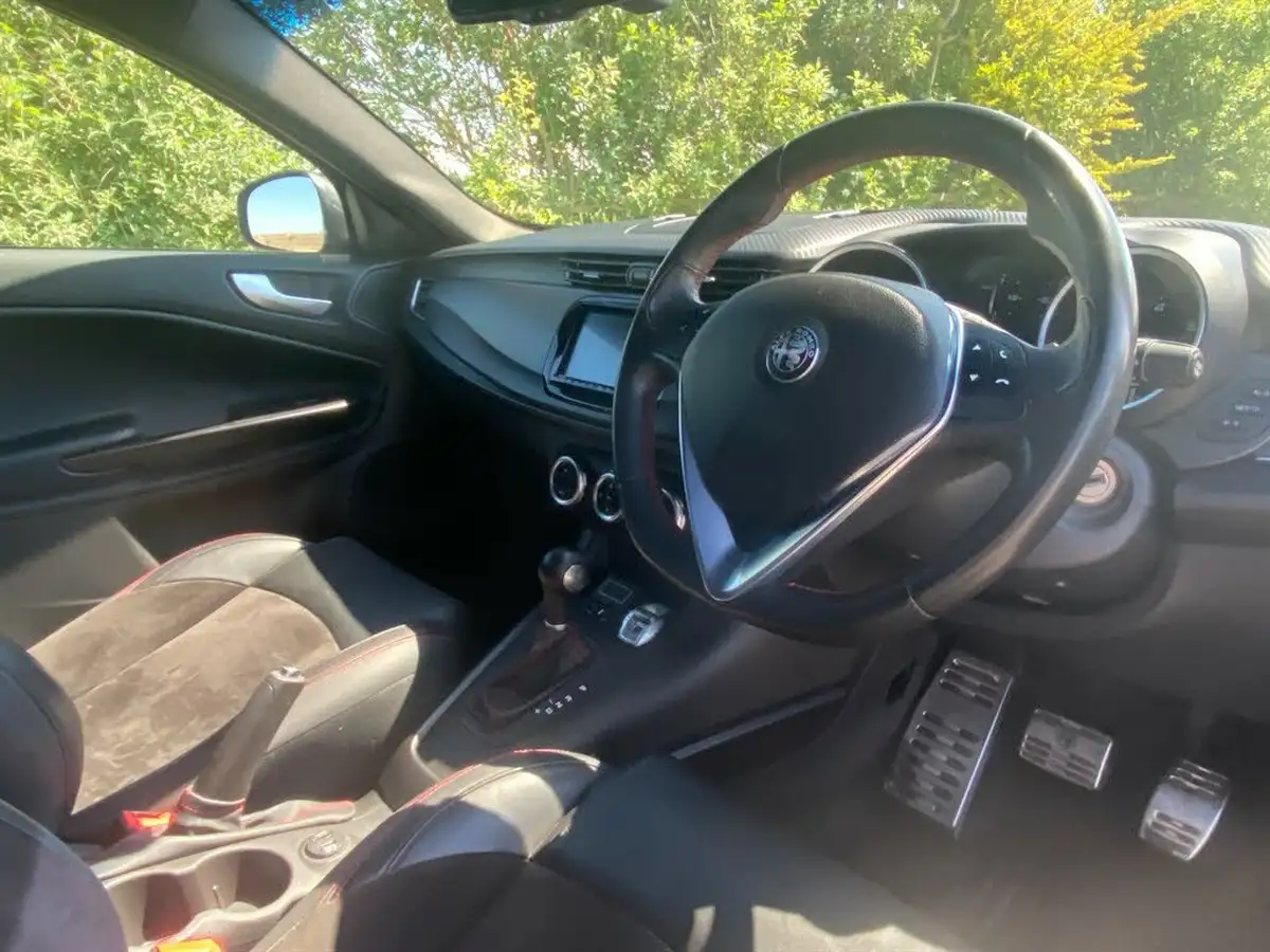 2020-alfa-romeo-giulietta-20jtdm-2-veloce-big-3