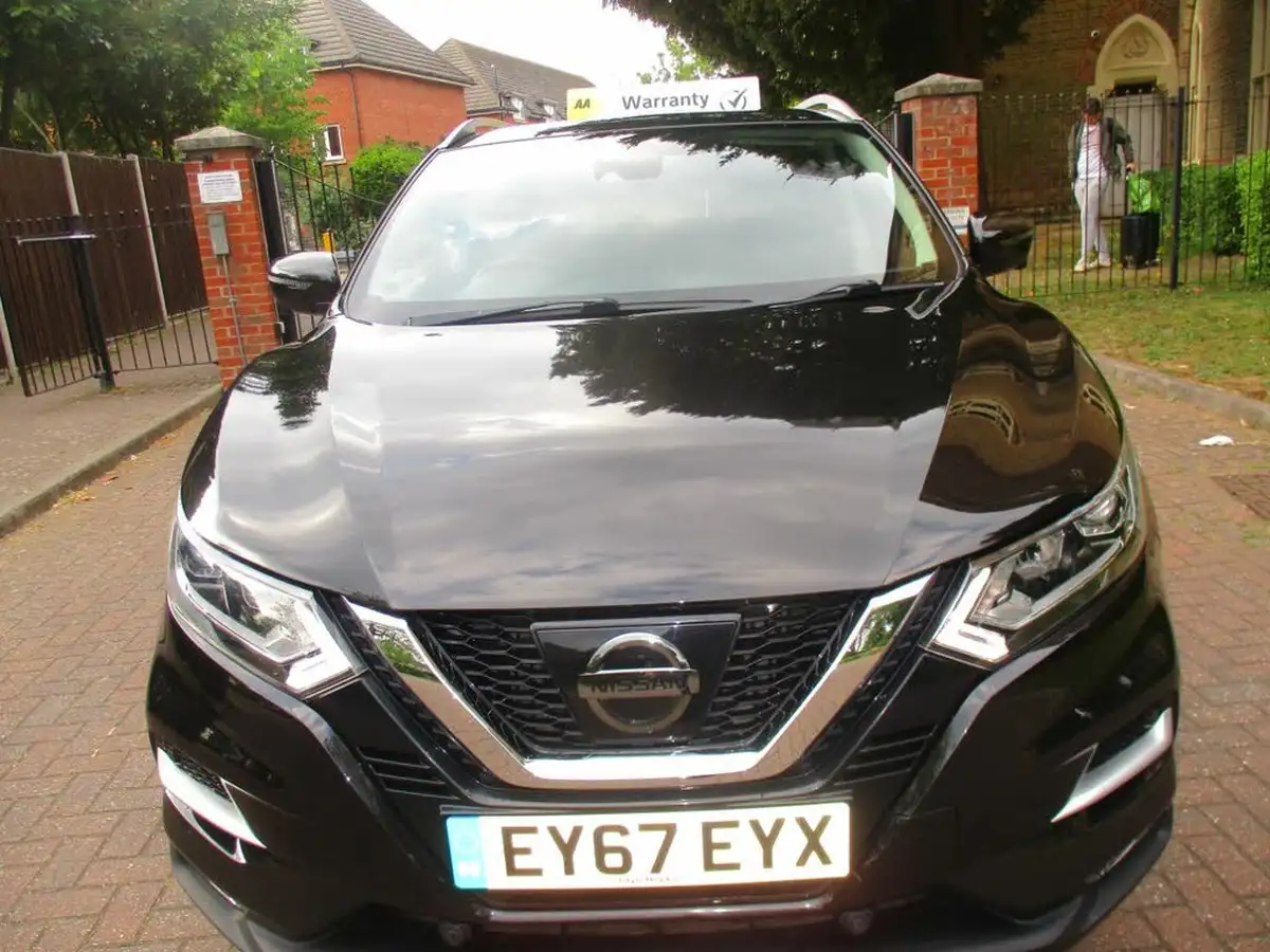 2017-nissan-qashqai-12-dig-t-n-connecta-big-23