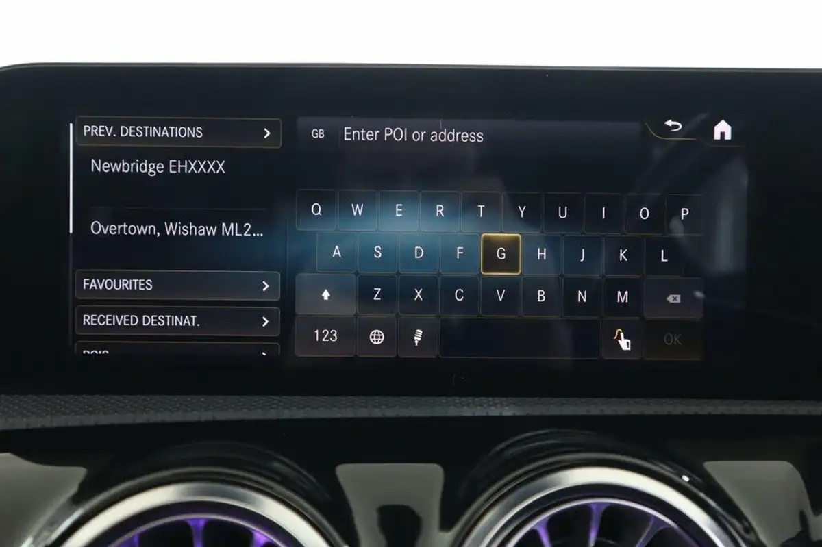 2021-mercedes-benz-a-class-13-a250e-amg-line-premium-plus-hatchback-5d-big-33