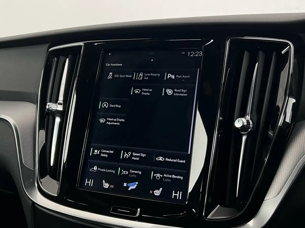 2020-volvo-s60-20-t5-r-design-plus-big-35