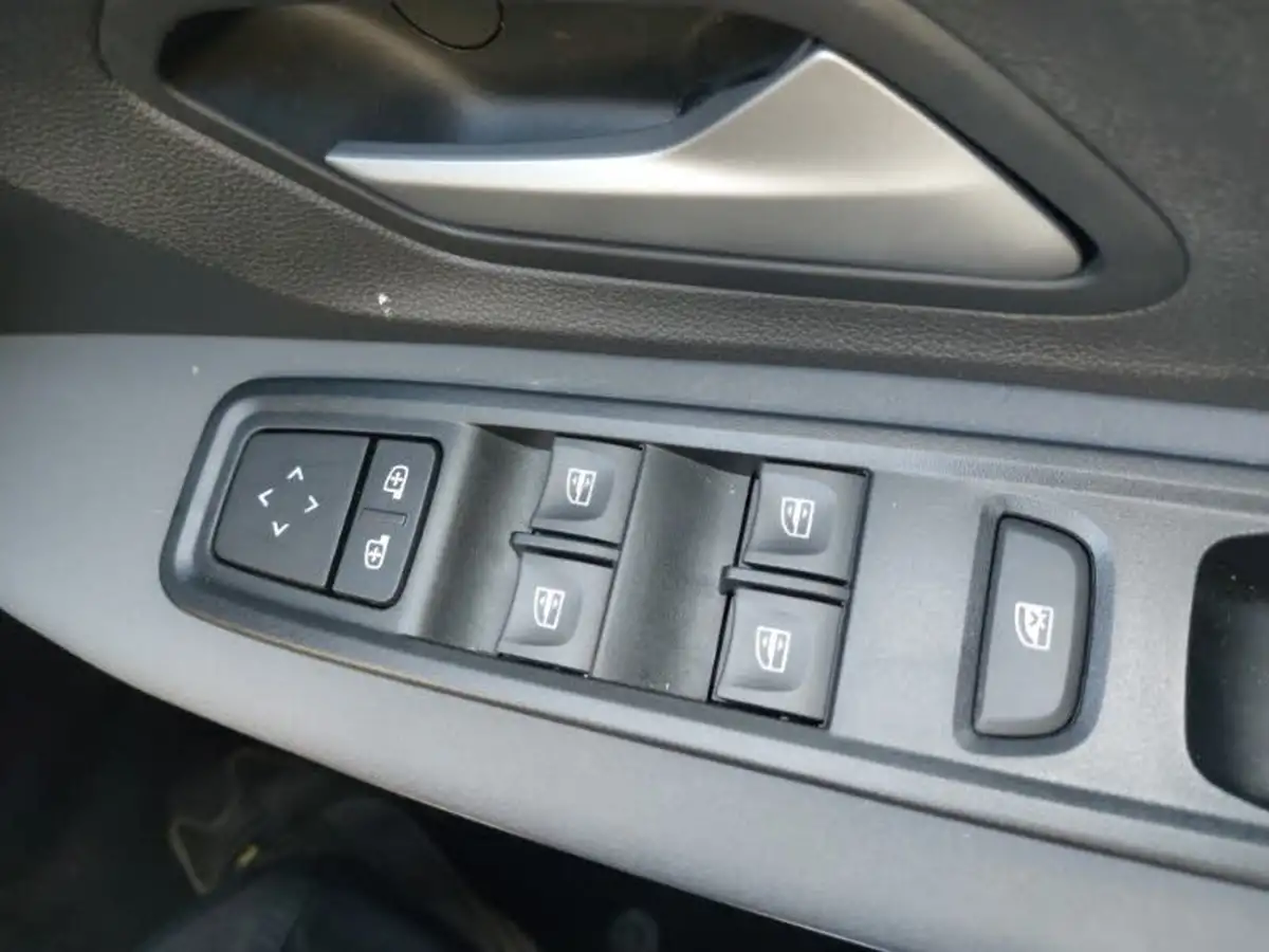 2024-dacia-sandero-stepway-10-tce-extreme-90bhp-big-12