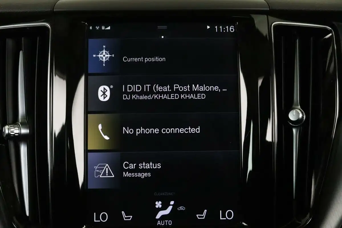 2020-volvo-xc60-20td-d4-momentum-big-23