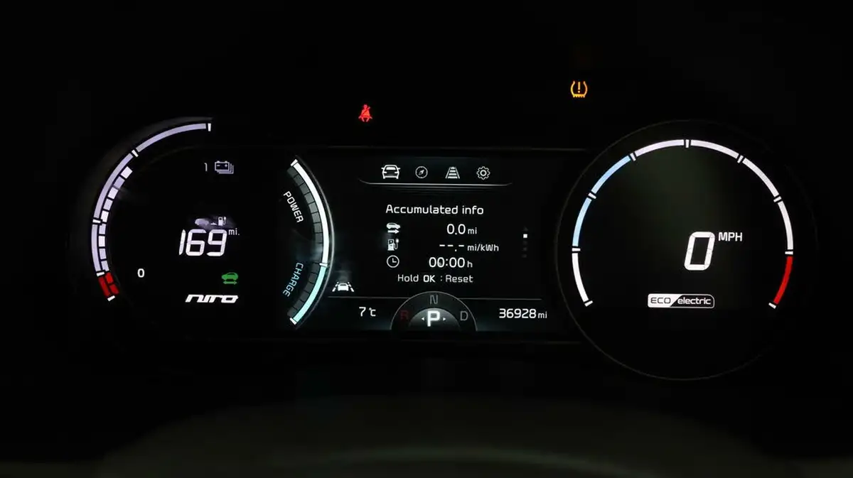 2020-kia-e-niro-ev-first-edition-big-9