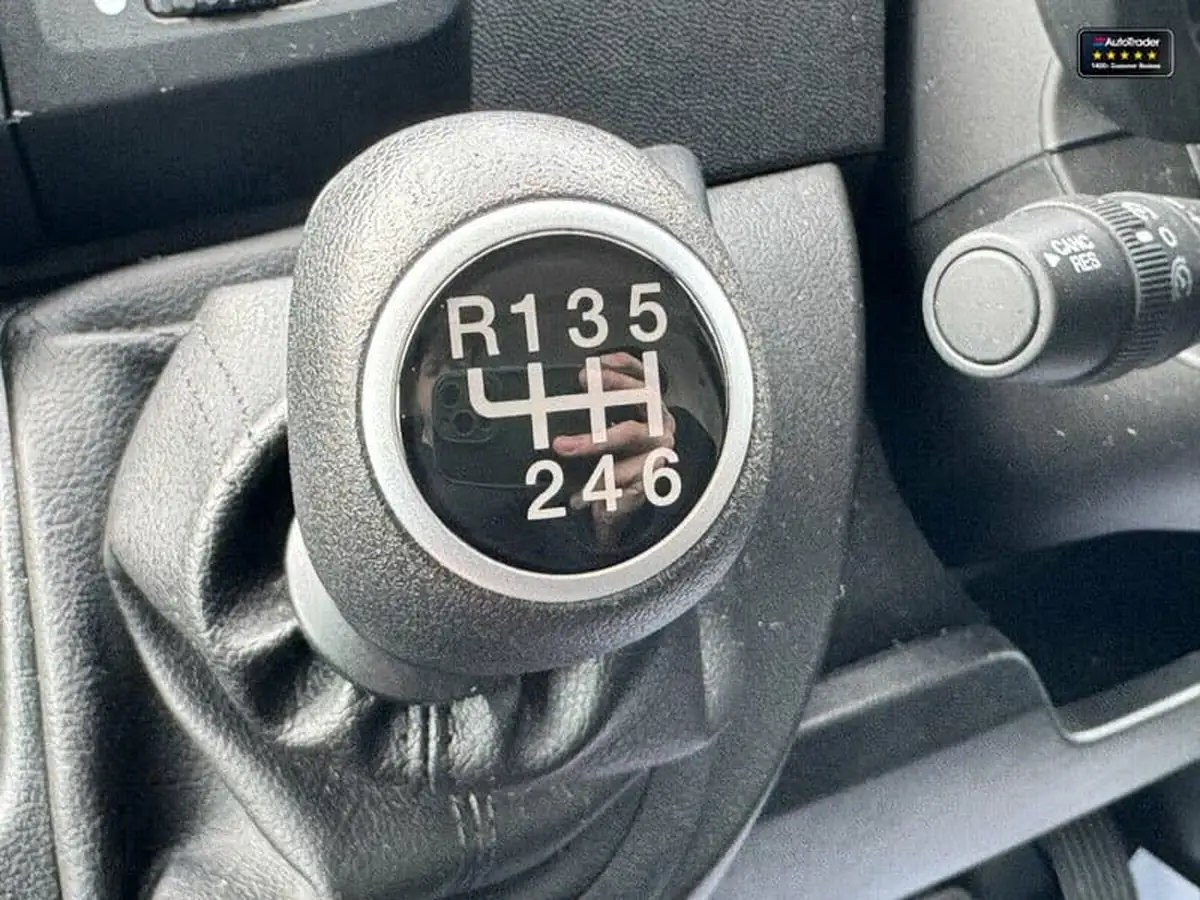 2023-peugeot-boxer-22-bluehdi-professional-premium-435-l4h2-big-35