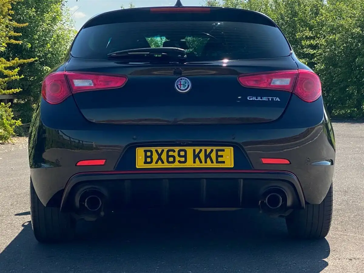 2020-alfa-romeo-giulietta-20jtdm-2-veloce-big-27