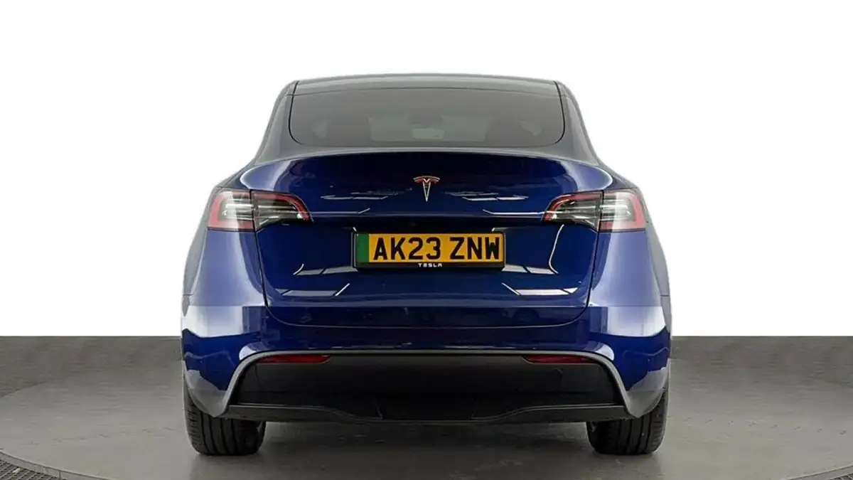 2023-tesla-model-y-e-rwd-big-4