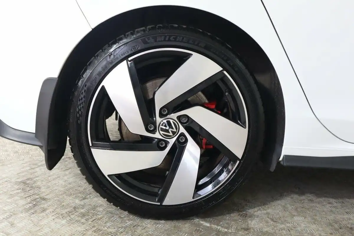 2020-volkswagen-golf-20-tsi-gti-dsg-big-27