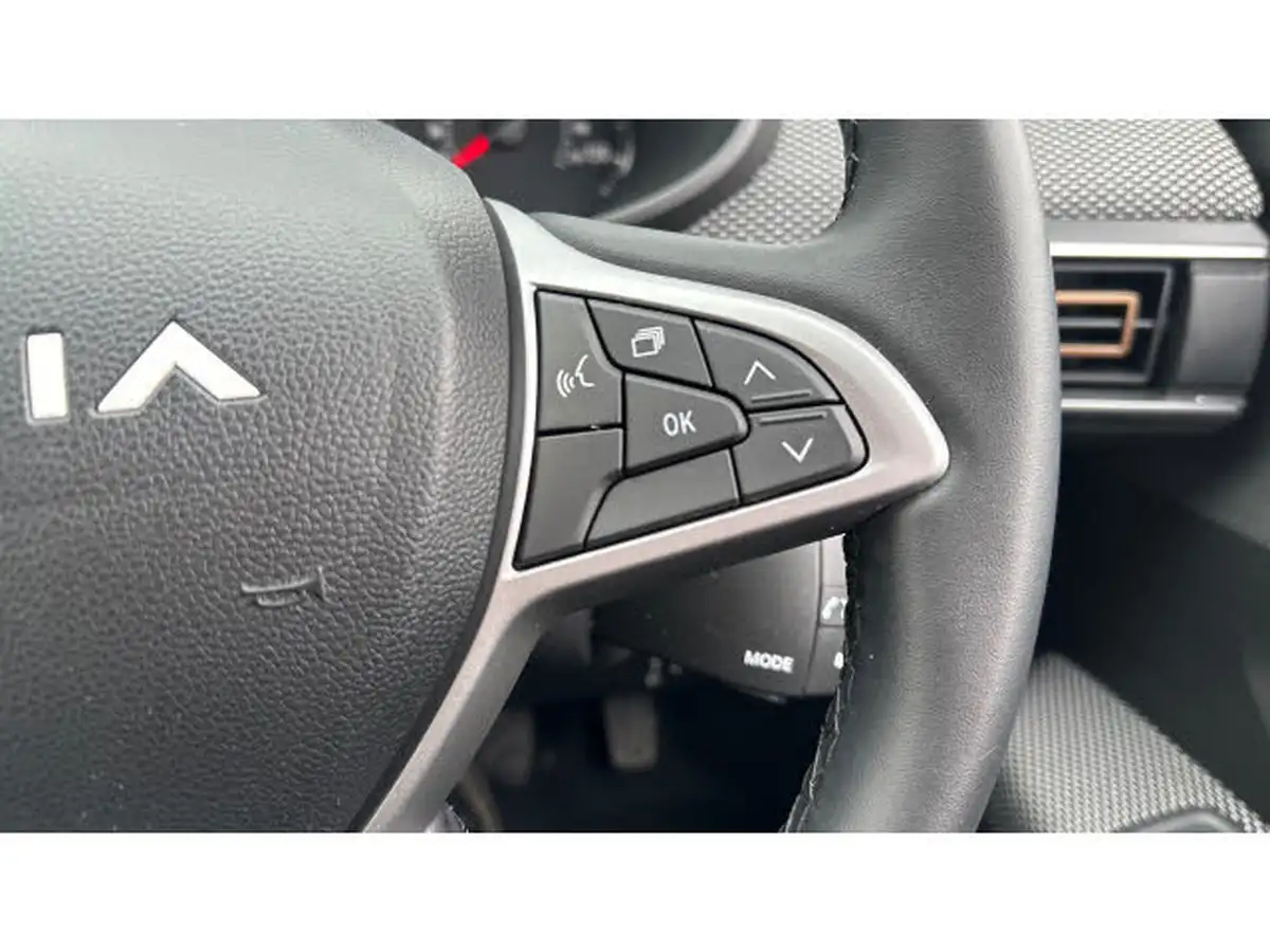 2024-dacia-sandero-stepway-10-tce-expression-90bhp-big-21
