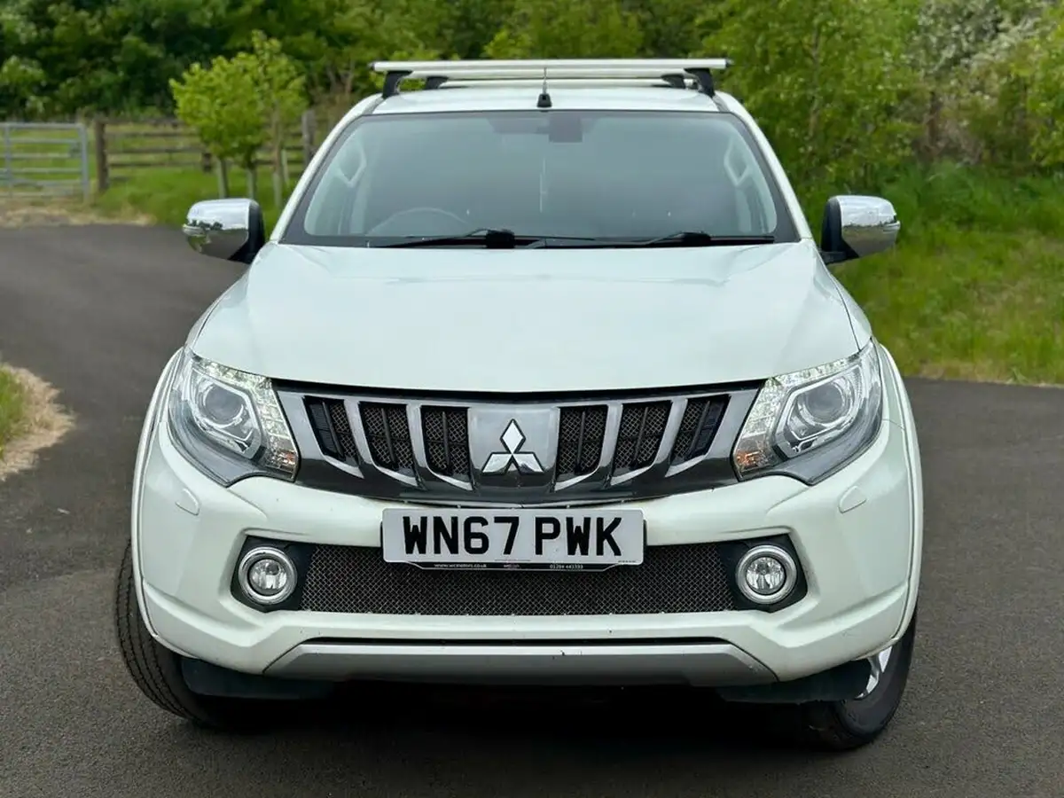 2017-mitsubishi-l200-24di-d-barbarian-178bhp-eu6-big-10
