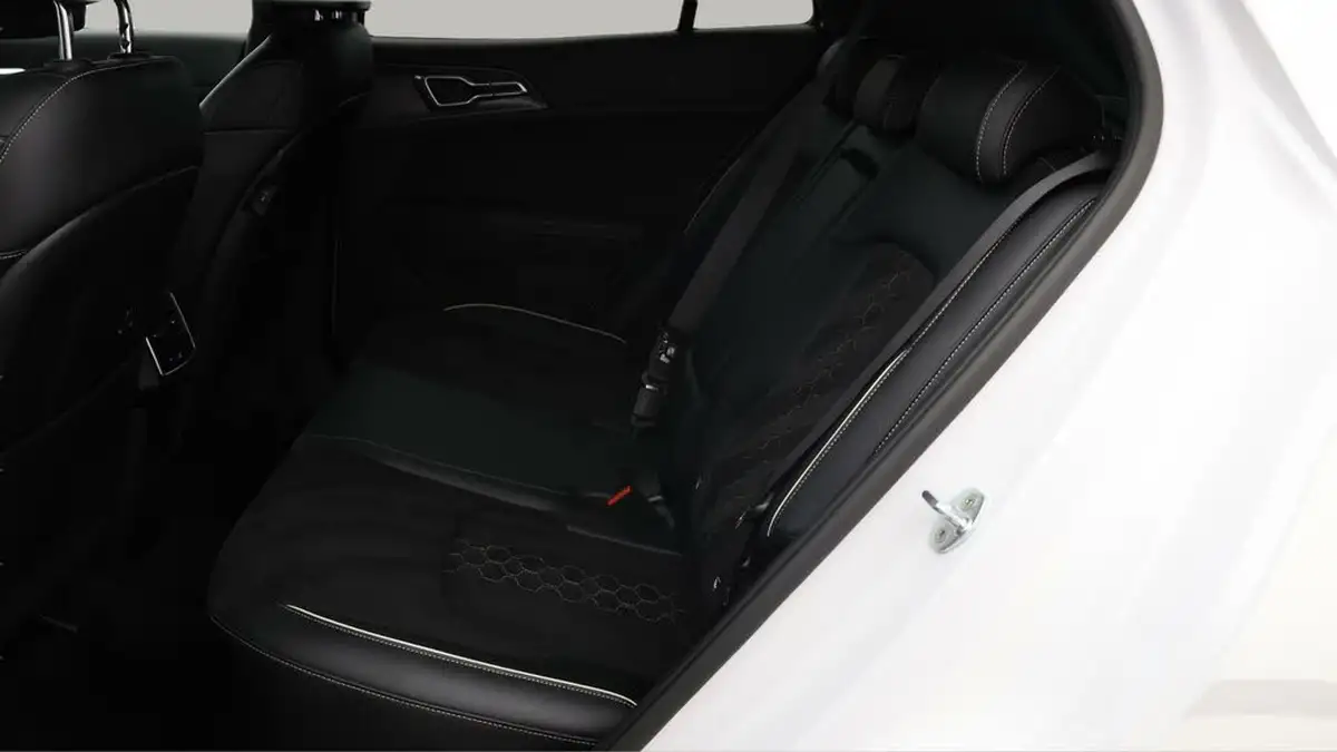 2022-kia-sportage-16-t-gdi-gt-line-226bhp-hev-1598cc-auto-big-15