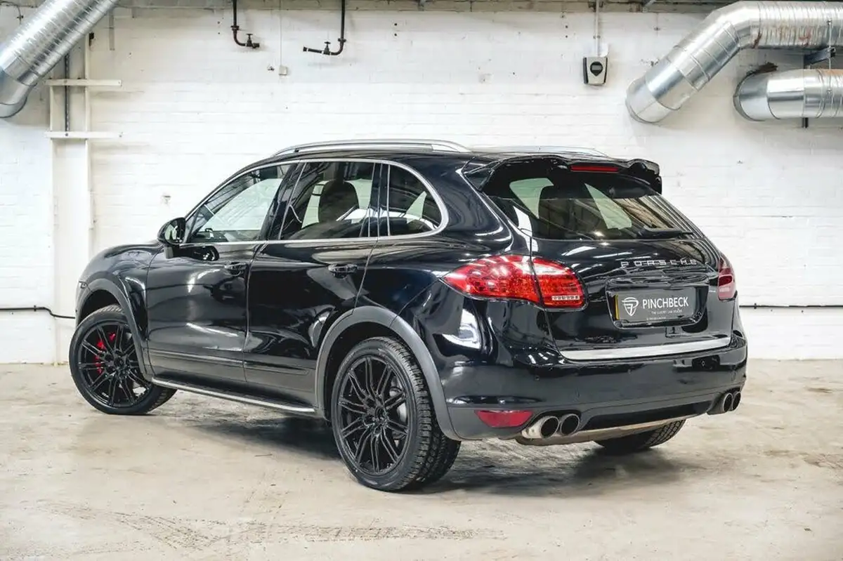 2011-porsche-cayenne-48-turbo-500bhp-awd-auto-big-7