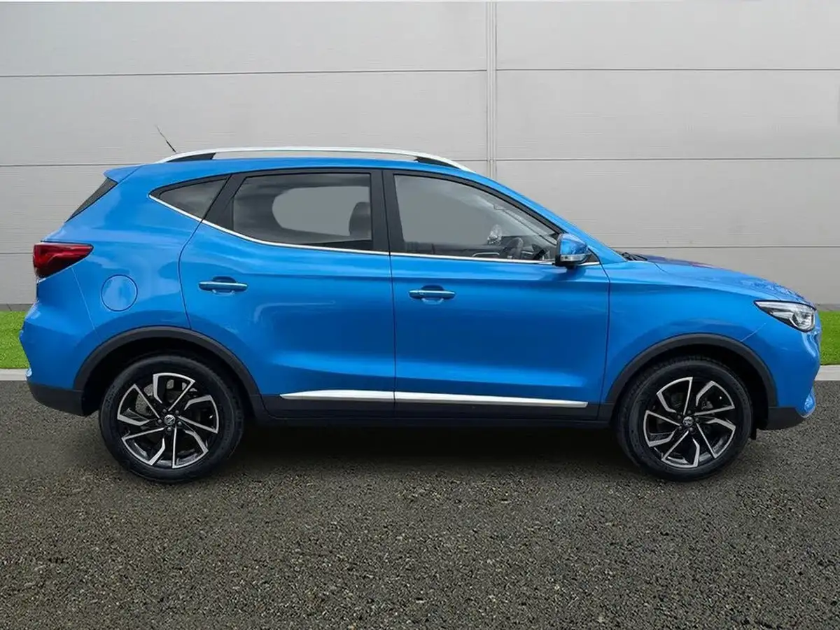 2023-mg-zs-suv-10t-gdi-exclusive-big-7