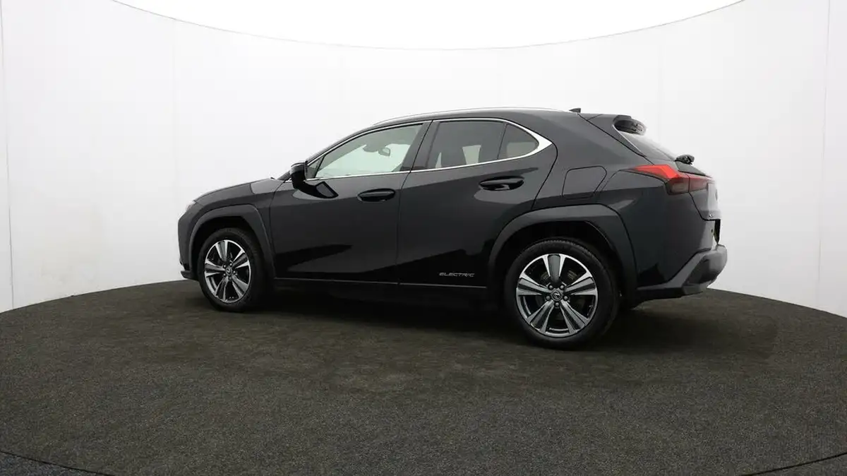 2021-lexus-ux-300e-e-ux-big-76