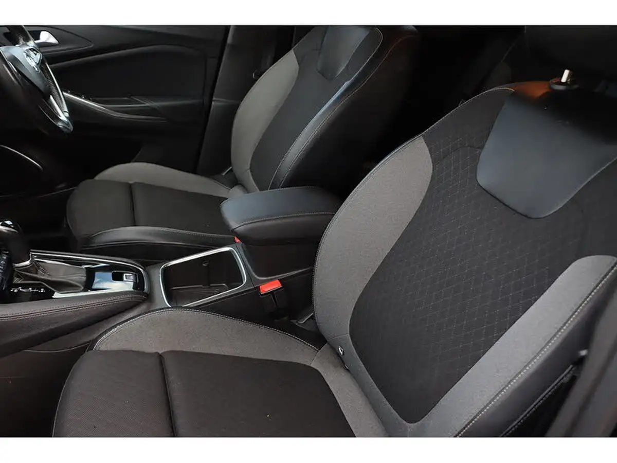 2020-vauxhall-grandland-x-12-sri-nav-auto-big-29