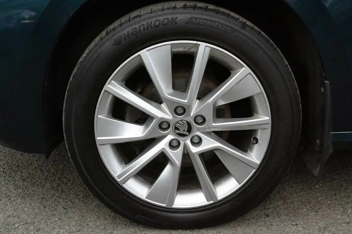 2020-skoda-kamiq-10-tsi-se-95ps-big-4