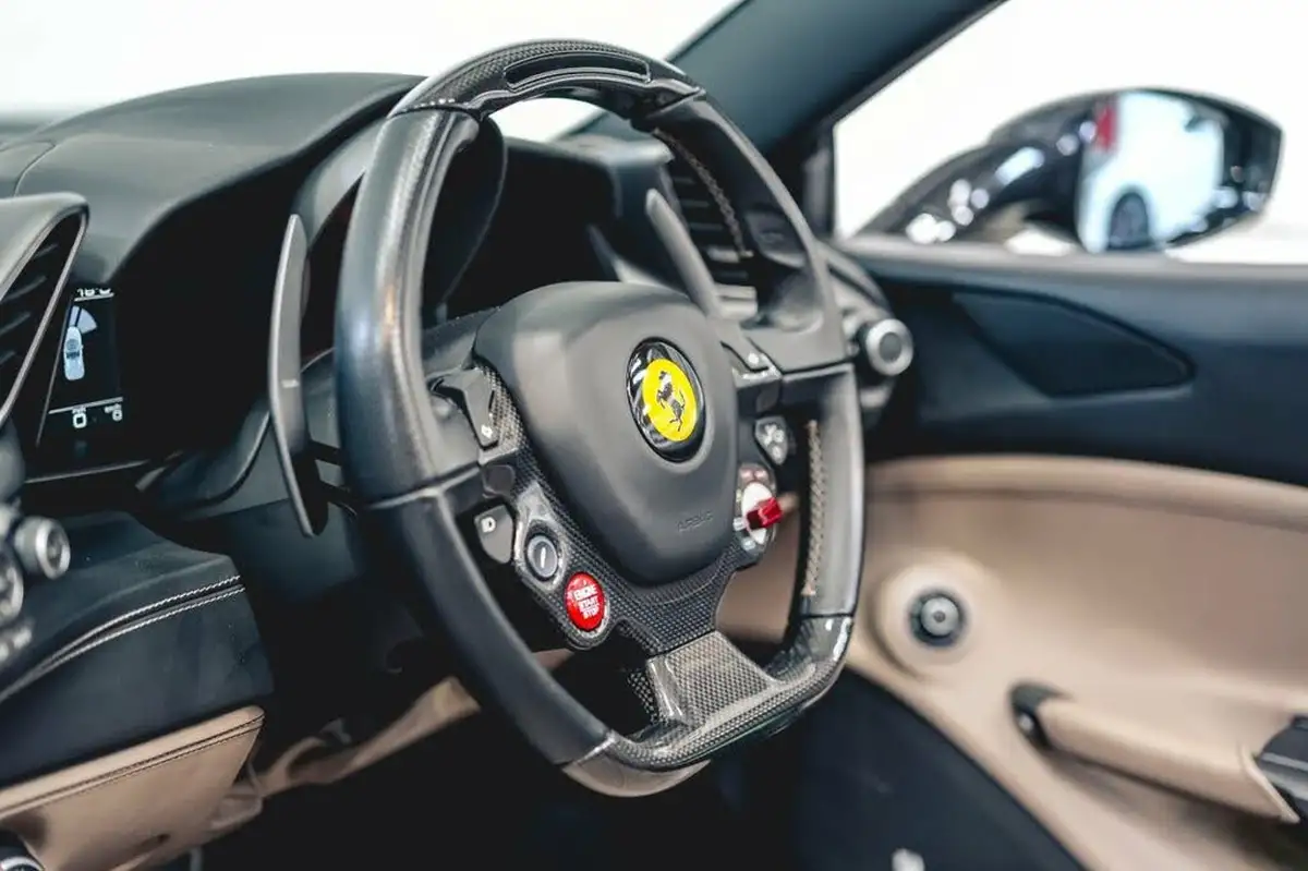 2018-ferrari-488-39-488-spider-big-29
