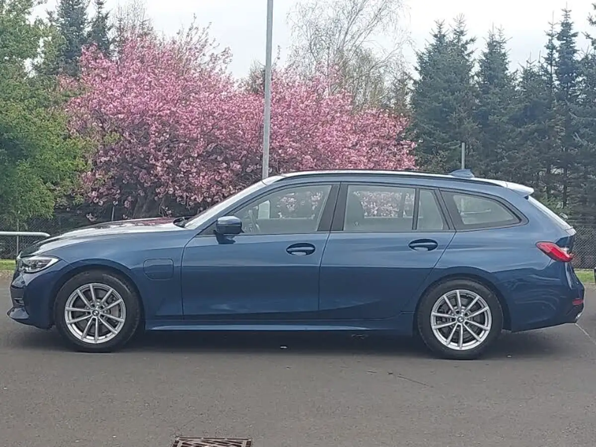 2021-bmw-3-series-20-330e-se-pro-touring-5d-big-3