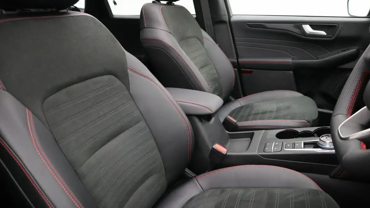 2024-ford-kuga-25t-graphite-tech-edition-190ps-fhev-big-7
