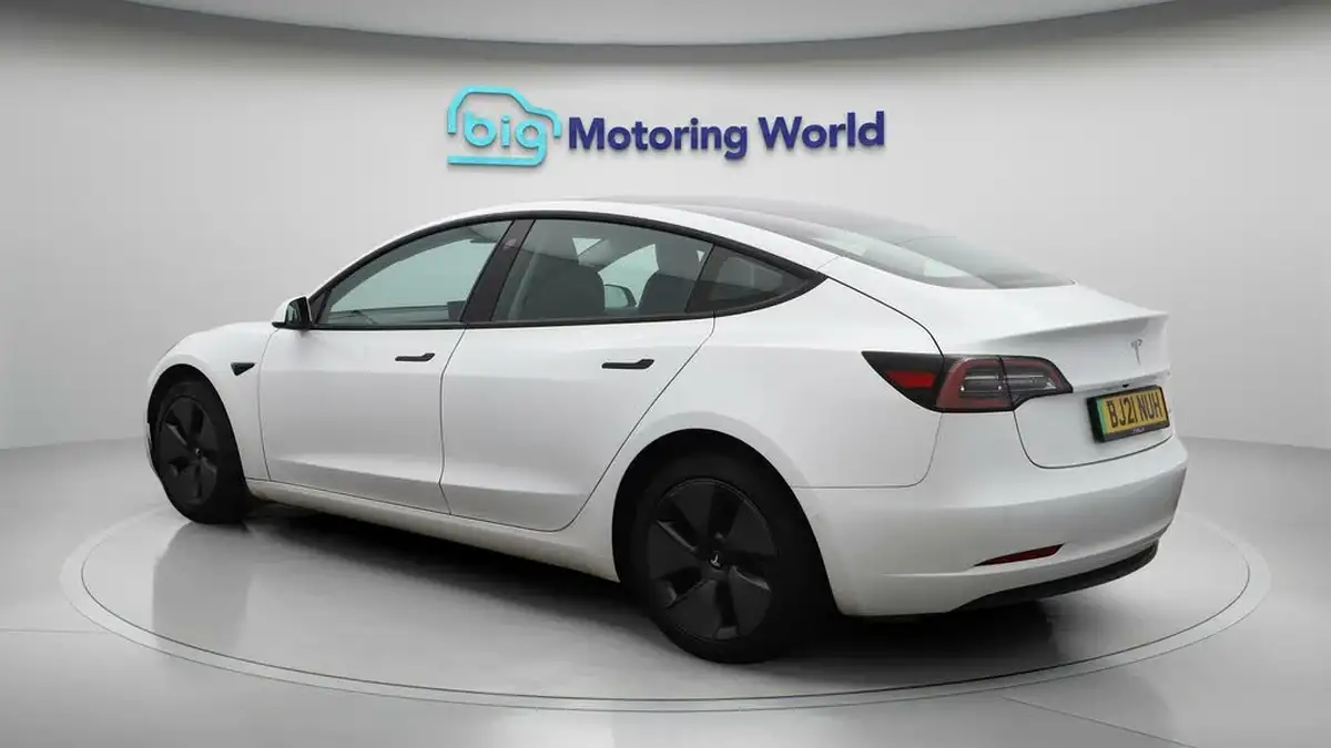 2021-tesla-model-3-e-long-range-4x4-big-5