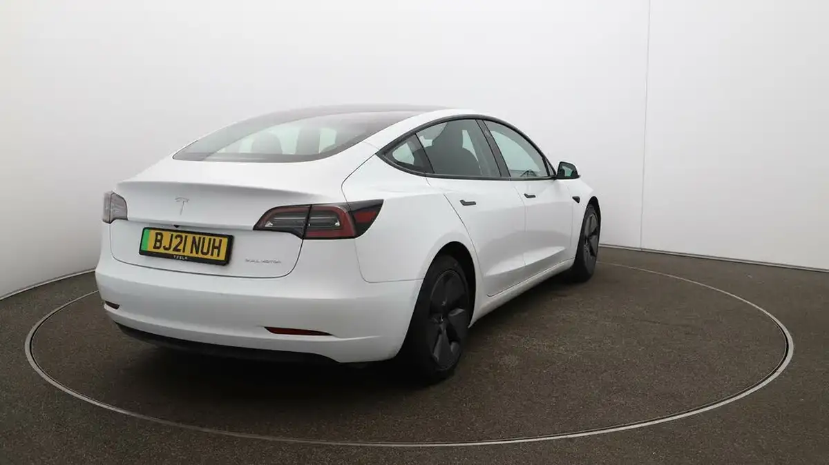 2021-tesla-model-3-e-long-range-4x4-big-53