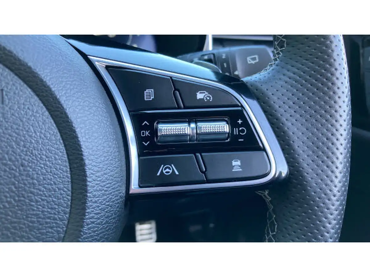 2024-kia-ceed-15-t-gdi-gt-line-s-138bhp-big-40