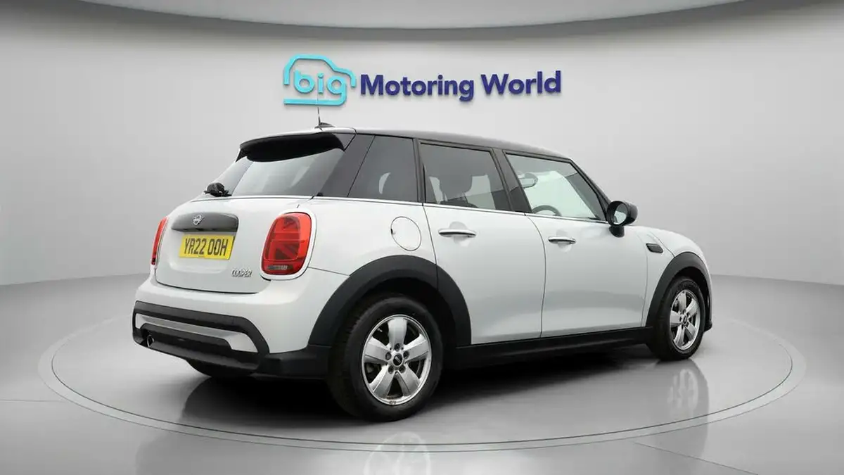 2022-mini-cooper-15-cooper-classic-hatchback-5d-auto-big-6