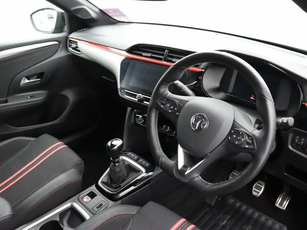 2022-vauxhall-corsa-12-turbo-sri-edition-100ps-big-10