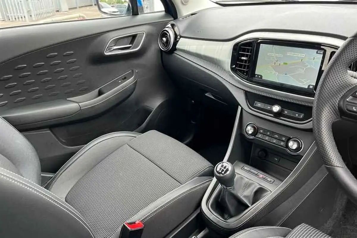 2023-mg-mg3-15-vti-tech-exclusive-nav-big-13