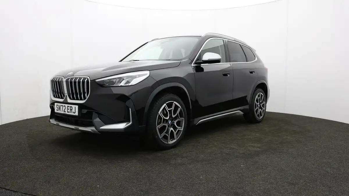 2022-bmw-x1-15-sdrive20i-xline-big-58
