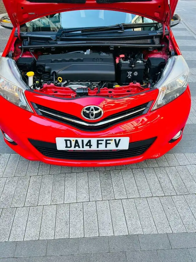 2014-toyota-yaris-133-trend-smart-pack-big-38