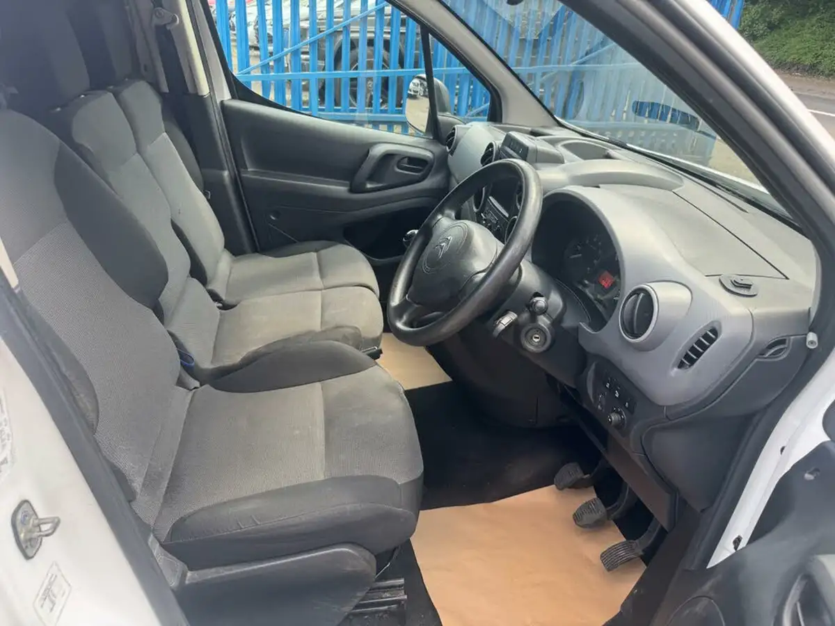 2017-citroen-berlingo-16td-l1625-enterprise-special-edition-16bluehdi-75eu6-panel-big-14