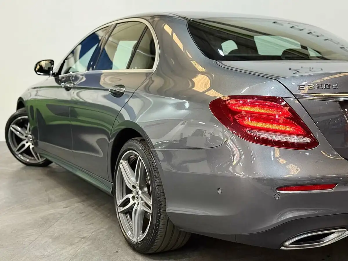 2017-mercedes-benz-e-class-20d-e220d-amg-line-ss-saloon-4d-big-19