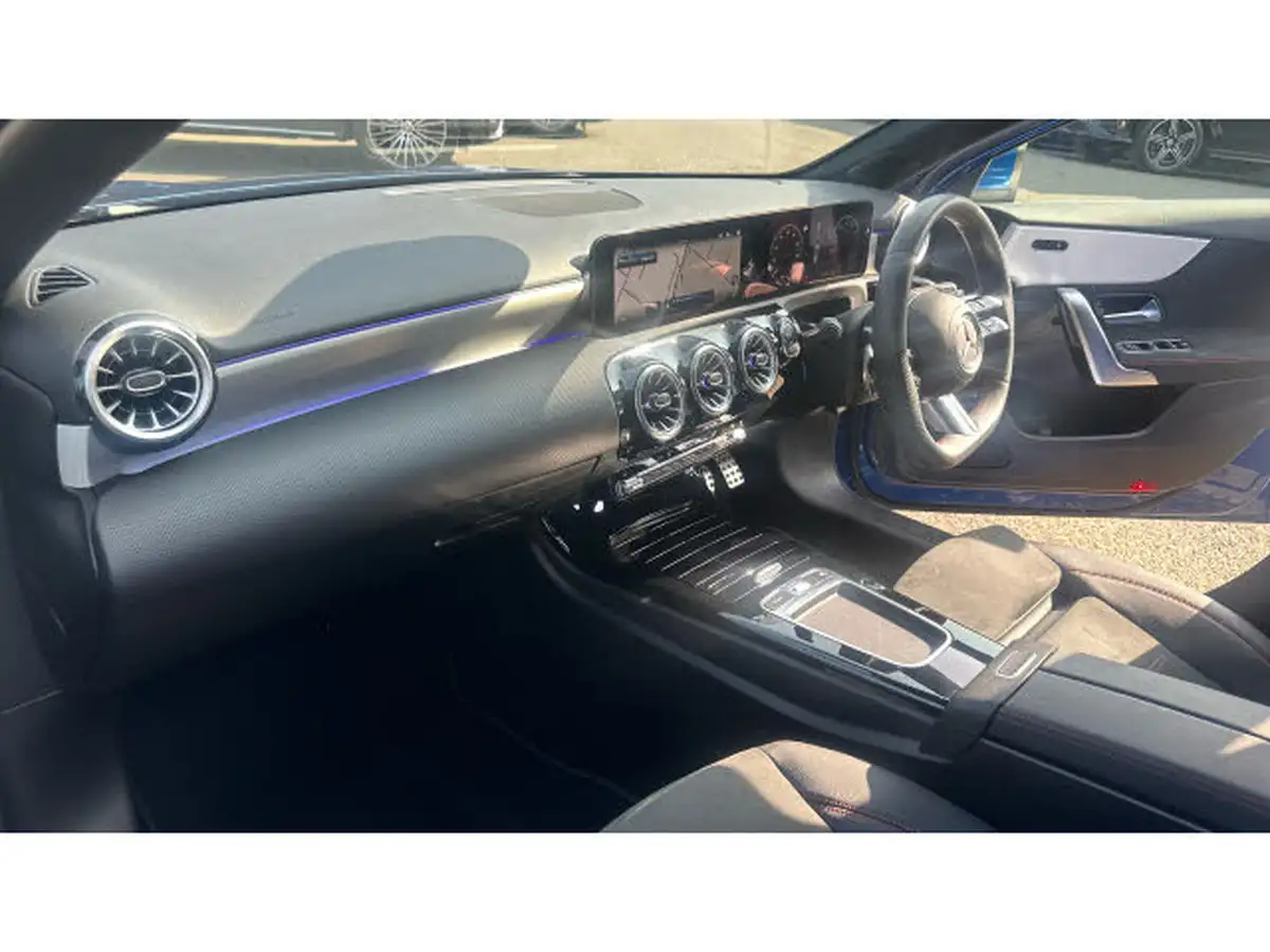 2024-mercedes-benz-a-class-13-a180-amg-line-executive-hatchback-5d-7g-dct-big-13