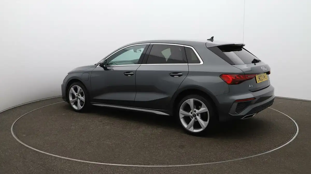 2022-audi-a3-14-40-tfsi-e-s-line-big-33