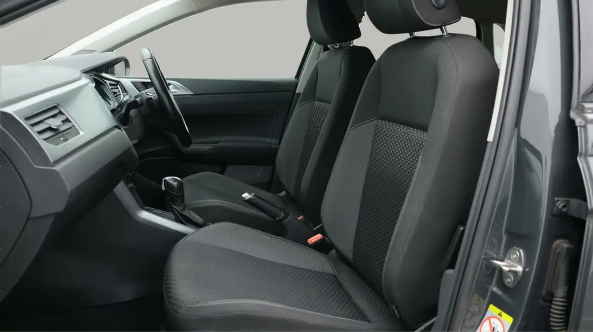 2021-volkswagen-polo-10-tsi-active-dsg-big-14