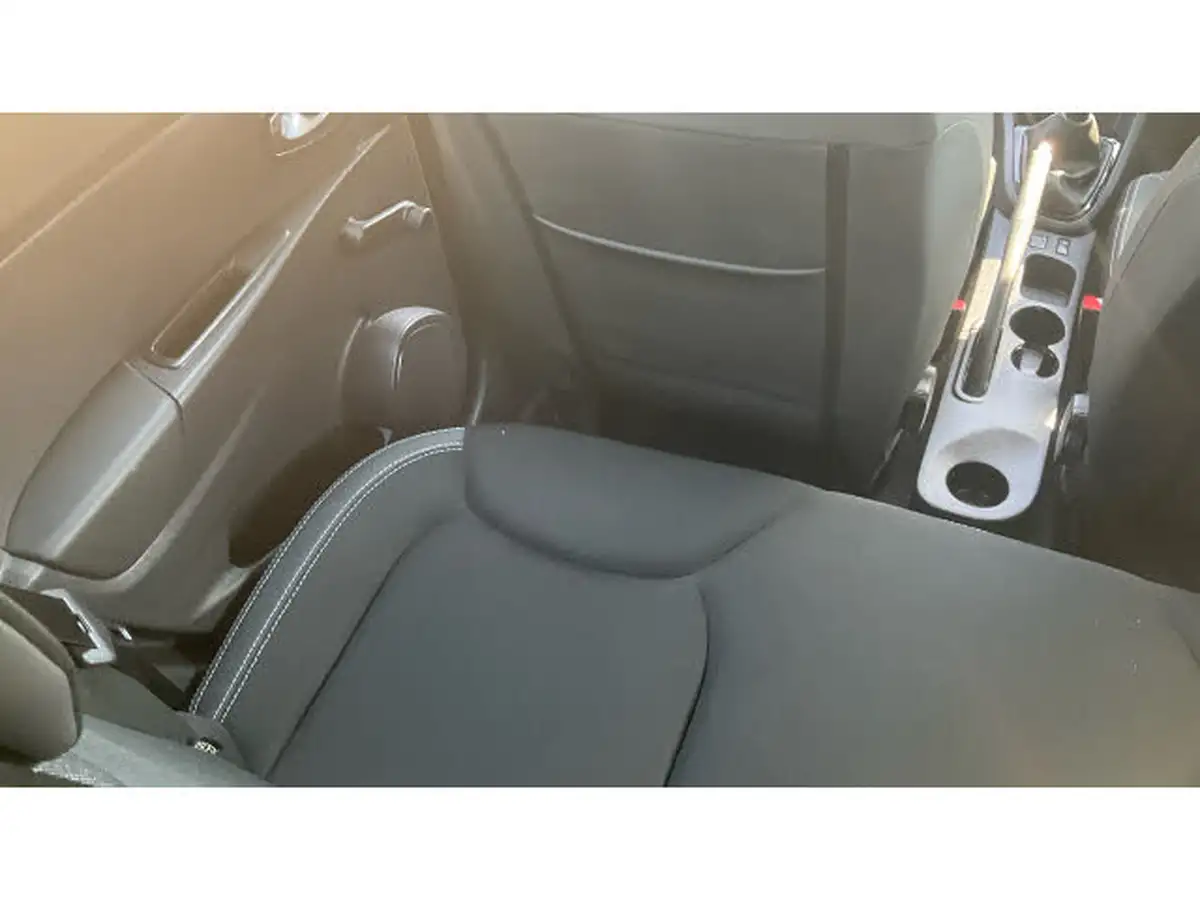 2019-renault-clio-09-tce-play-90ps-big-44
