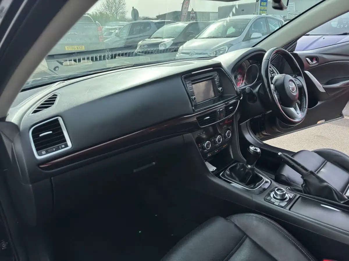 2015-mazda-mazda6-22td-sport-nav-175ps-tourer-5d-big-25