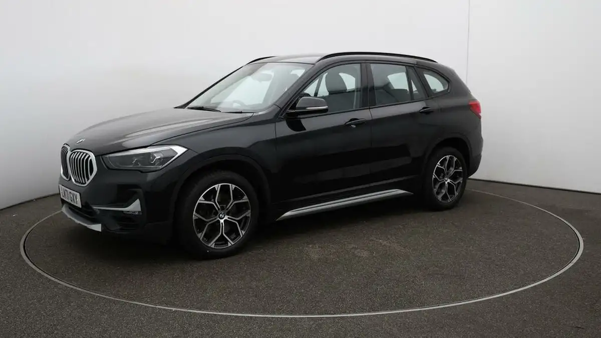 2021-bmw-x1-20-sdrive20i-xline-big-60