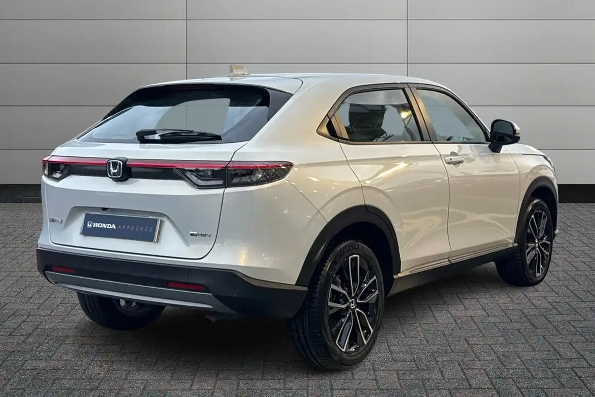 2024-honda-hr-v-15-i-mmd-elegance-big-11